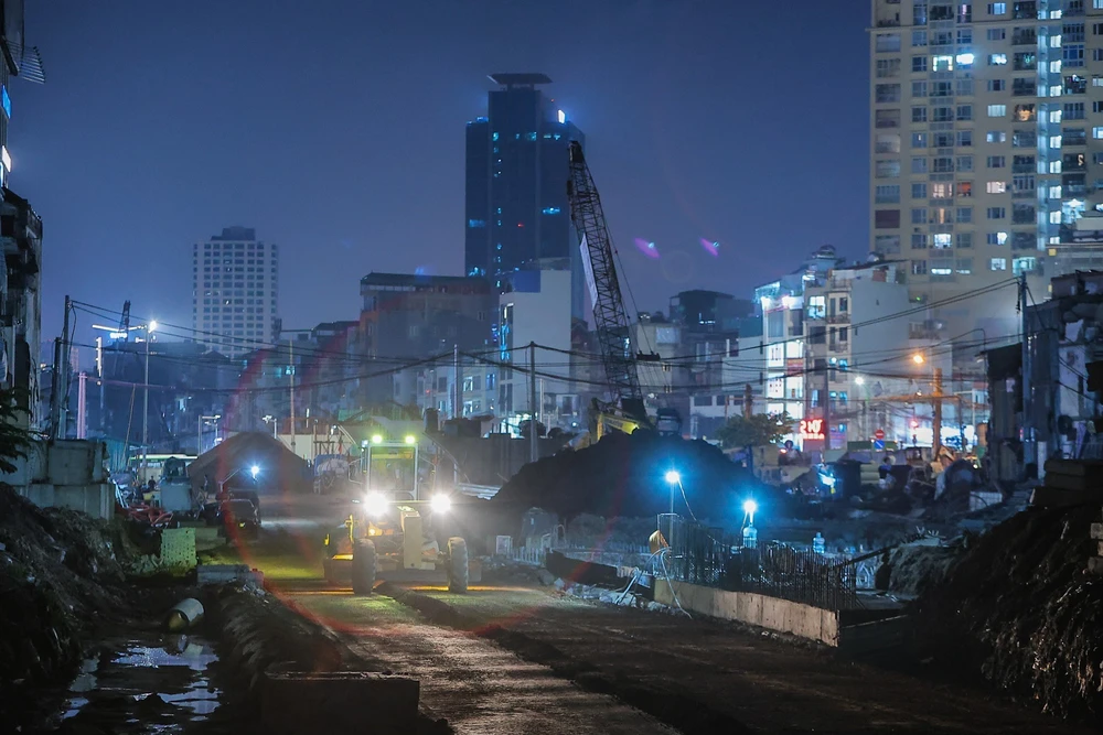 Hà Nội đẩy nhanh tiến độ dự án đường Vành đai 1 Hoàng Cầu – Voi Phục - Ảnh 14.