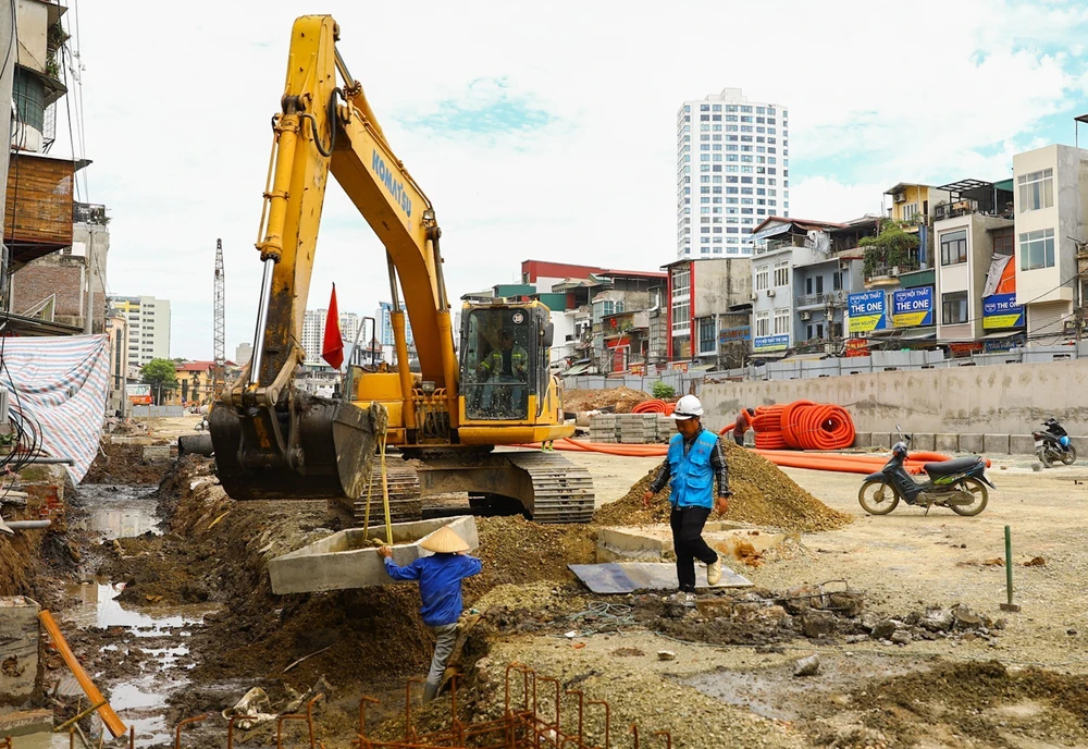 Hà Nội đẩy nhanh tiến độ dự án đường Vành đai 1 Hoàng Cầu – Voi Phục - Ảnh 9.