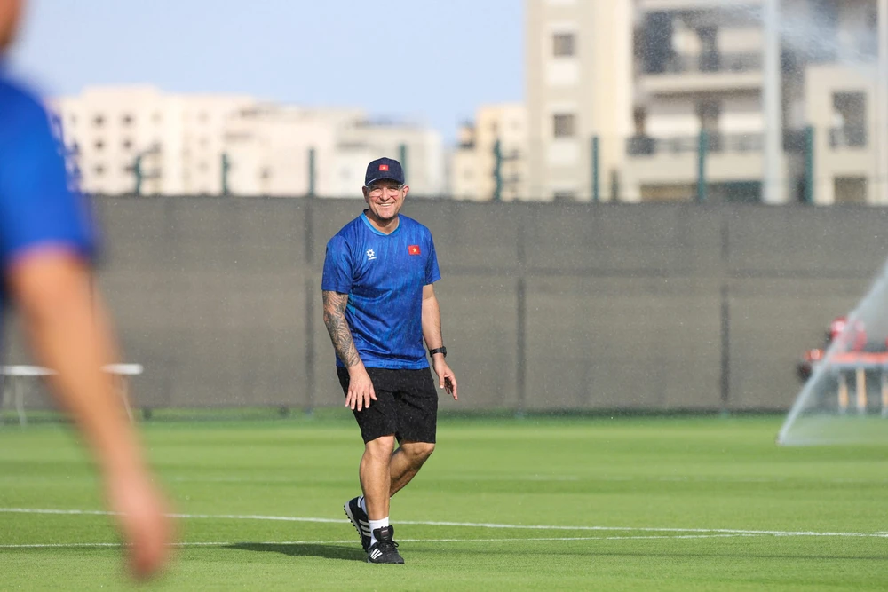HLV Roland: 'U17 Việt Nam chơi với khả năng cao nhất trước Australia' - Ảnh 1.