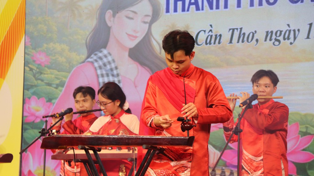 Bảo tồn và phát huy loại hình nghệ thuật độc đáo của Nam Bộ - Ảnh 4.
