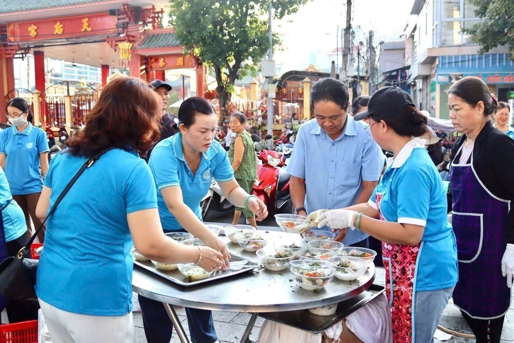 Từ "Góc cà phê" đến đối thoại đa tầng - Ảnh 6.