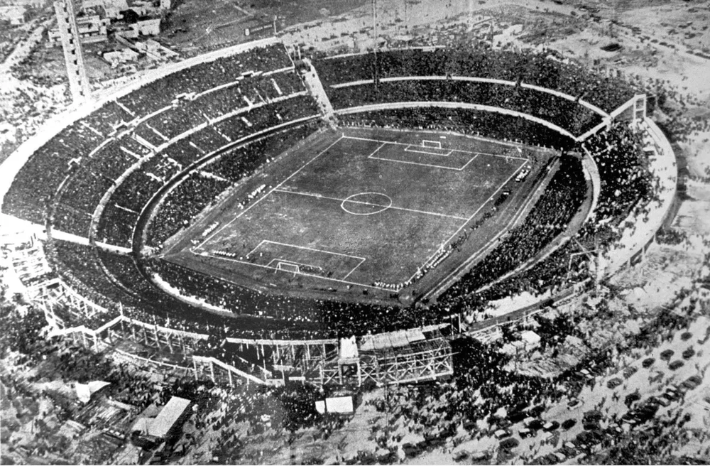 Chuyện ít biết về kỳ World Cup đầu tiên đầy hỗn loạn cách đây gần 100 năm - Ảnh 2.