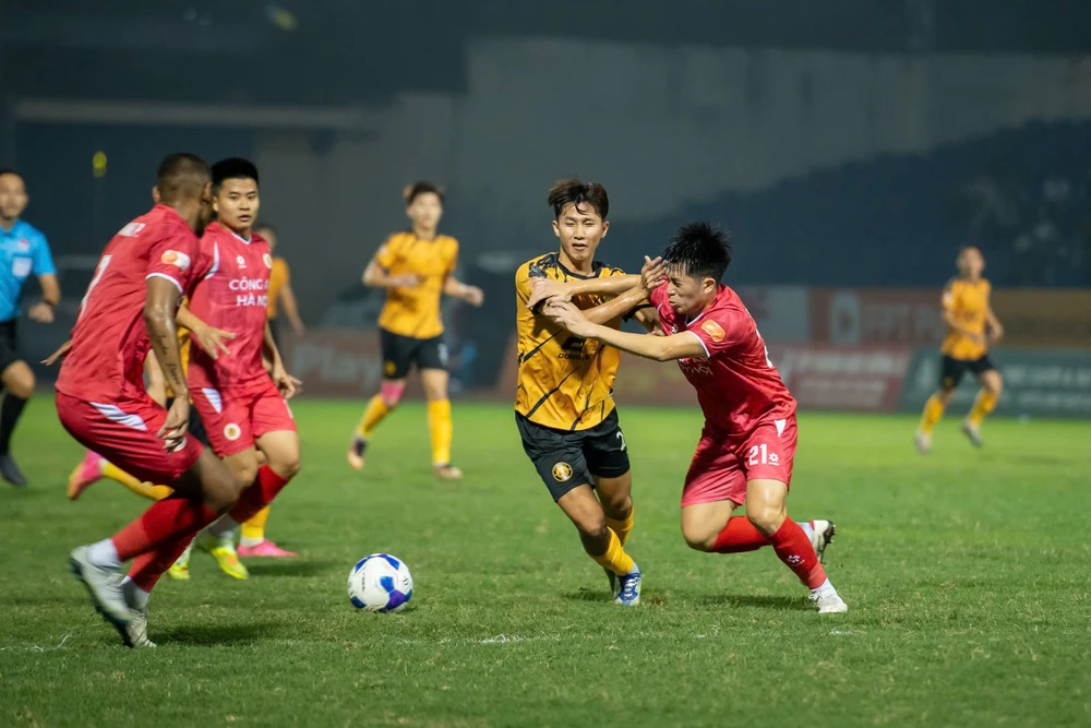 Lịch thi đấu bóng đá hôm nay 17/5: Trực tiếp Công An Hà Nội đấu với Đông Á Thanh Hóa - Ảnh 1. Lịch thi đấu bóng đá hôm nay