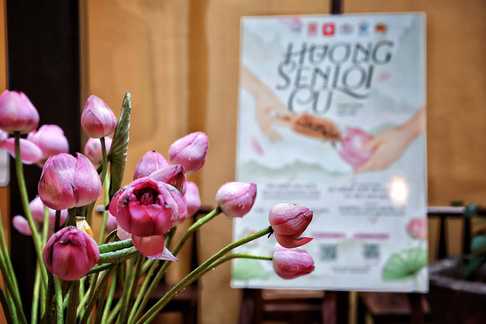 Hương sen lối cũ: Đánh thức không gian trà sen Hà Nội giữa lòng phố cổ - Ảnh 1.