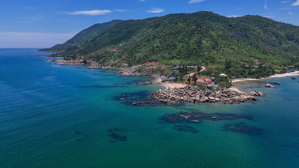 Khám phá vẻ đẹp hoang sơ trên cung đường ven biển Kỳ Xuân (Hà Tĩnh) - Ảnh 1.