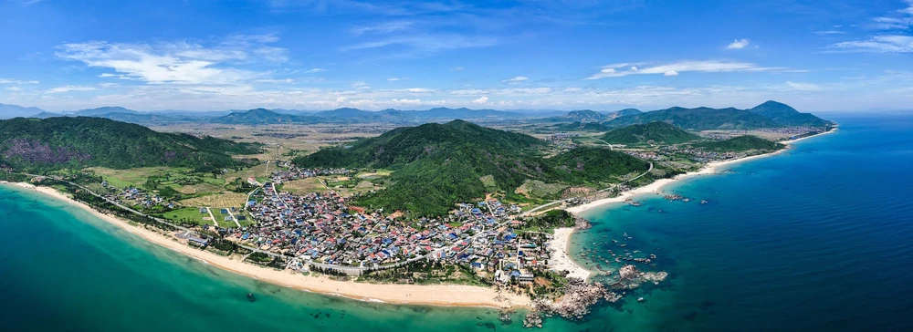 Khám phá vẻ đẹp hoang sơ trên cung đường ven biển Kỳ Xuân (Hà Tĩnh) - Ảnh 3.