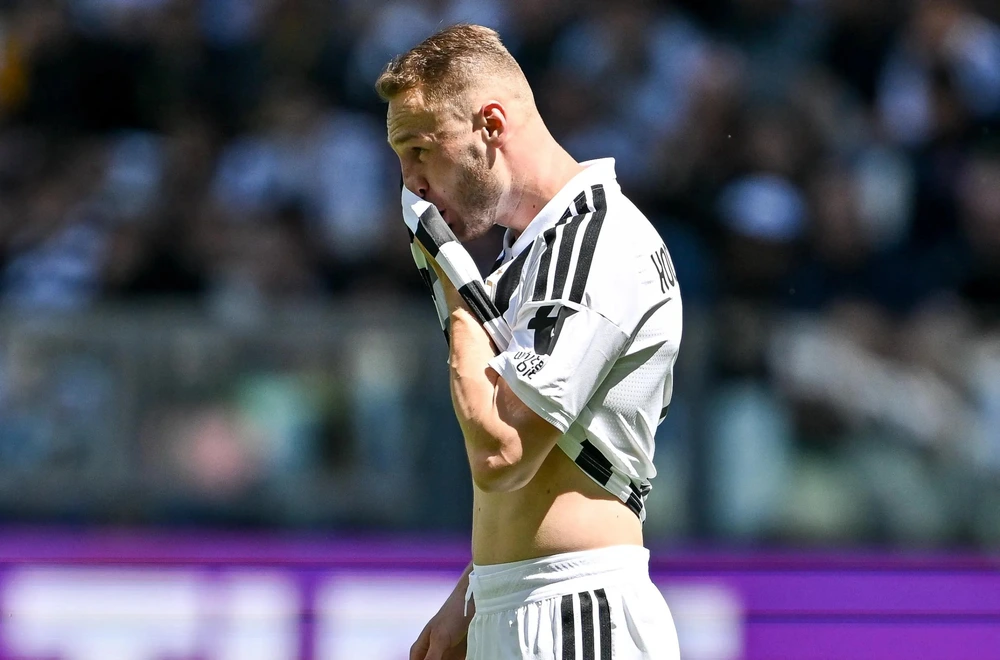 Cuộc đua Top 4 Serie A: Juventus “chết” giữa giờ cơm trưa - Ảnh 1.