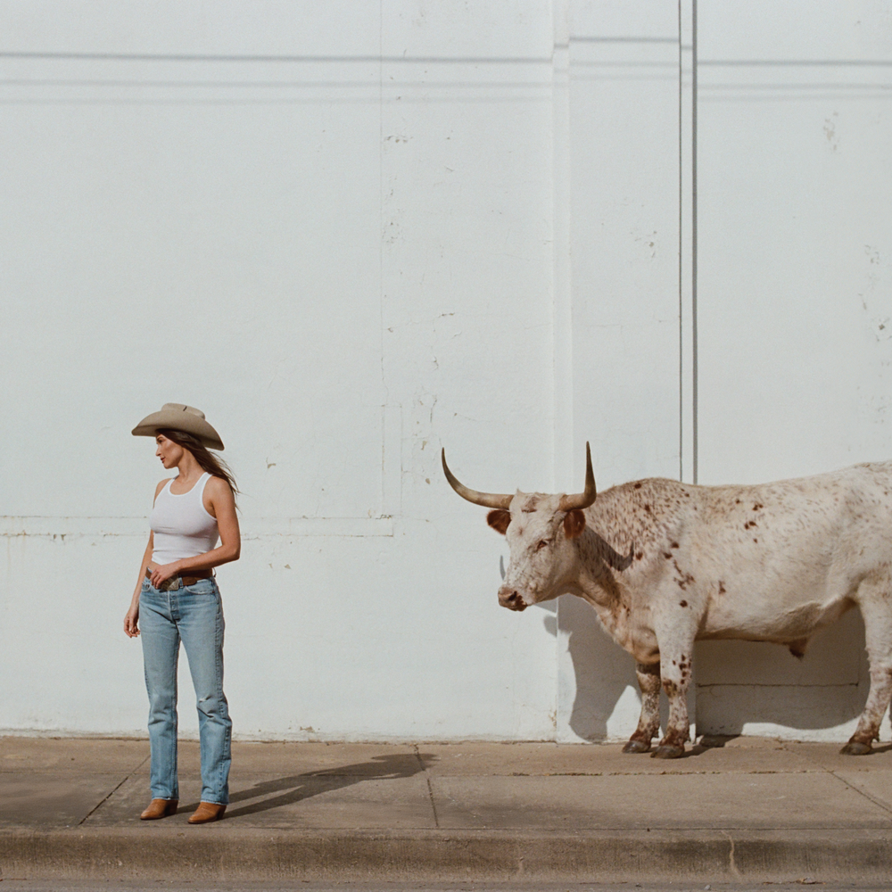 Album "Middle of Nowhere" của Kacey Musgraves: Hạnh phúc giữa hư không - Ảnh 1. Album "Middle of Nowhere" của Kacey Musgraves: Hạnh phúc giữa hư không - Ảnh 1.