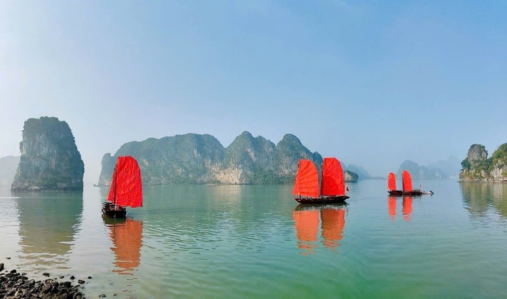 Người giữ “hồn” cho cánh buồm di sản trên vịnh Hạ Long - Ảnh 3.
