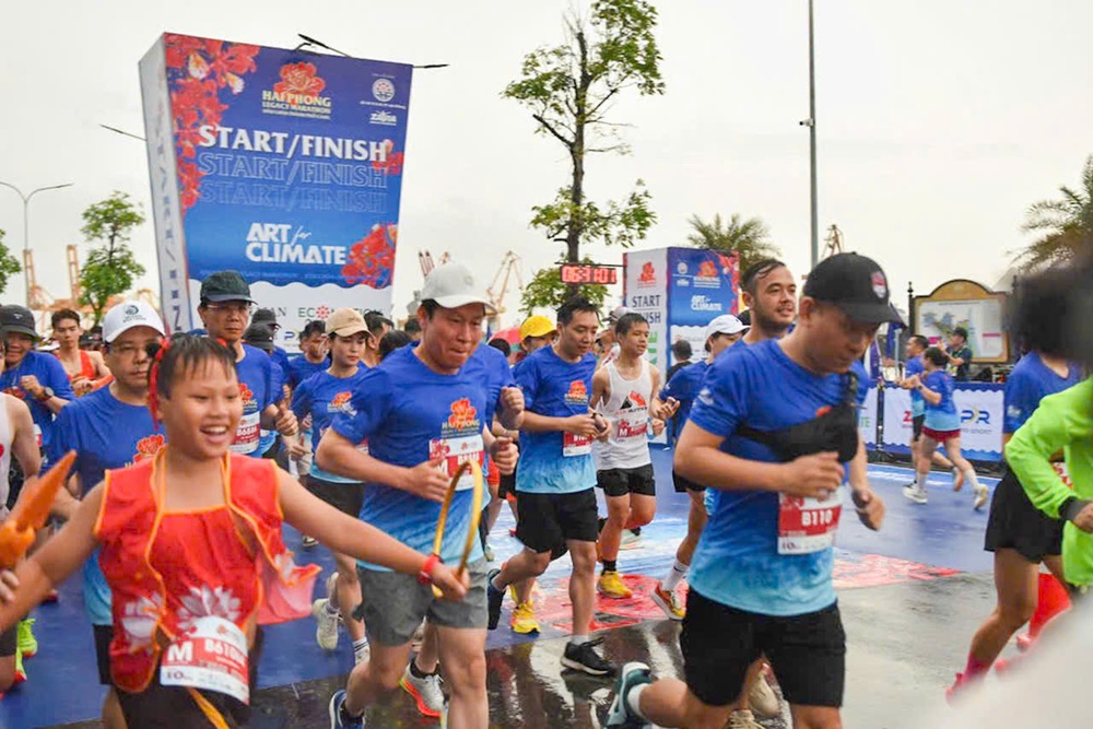Hồng Lệ và Anh Khôi vô địch giải chạy Hải Phòng Legacy Marathon 2026 - Ảnh 1.