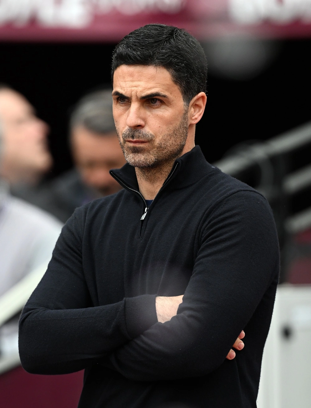 Arsenal thắng nghẹt thở Burnley, tiến sát chức vô địch Ngoại hạng Anh - Ảnh 2.