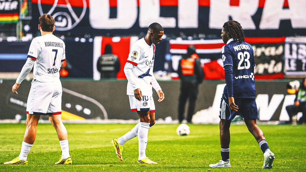 Dembele chấn thương trong 'trận đấu thủ tục', PSG thấp thỏm trước đại chiến Arsenal - Ảnh 1. Dembele chấn thương trong 'trận đấu thủ tục', PSG thấp thỏm trước đại chiến Arsenal - Ảnh 1.