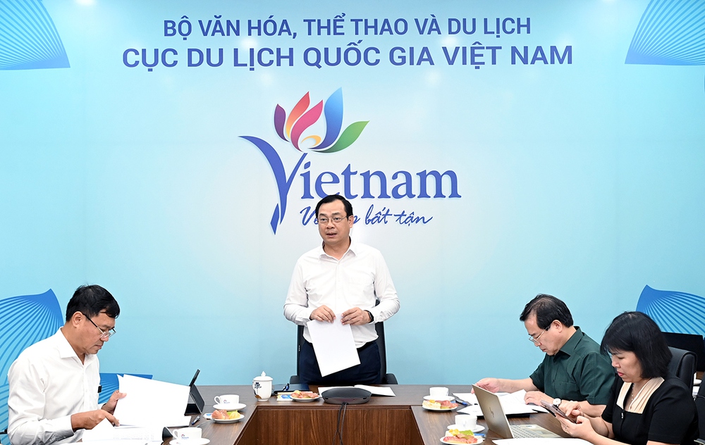 Cục Du lịch Quốc gia Việt Nam họp lấy ý kiến chuyên gia về Đề án “Phát triển du lịch trở thành ngành kinh tế mũi nhọn trong kỷ nguyên mới” - Ảnh 3.