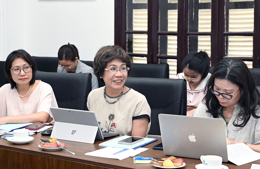 Cục Du lịch Quốc gia Việt Nam họp lấy ý kiến chuyên gia về Đề án “Phát triển du lịch trở thành ngành kinh tế mũi nhọn trong kỷ nguyên mới” - Ảnh 6.