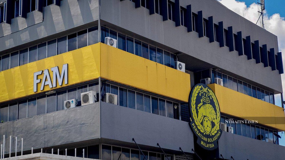 Liên đoàn bóng đá Malaysia tổ chức Đại hội bất thường sau vụ 7 cầu thủ nhập tịch bị treo giò - Ảnh 1.