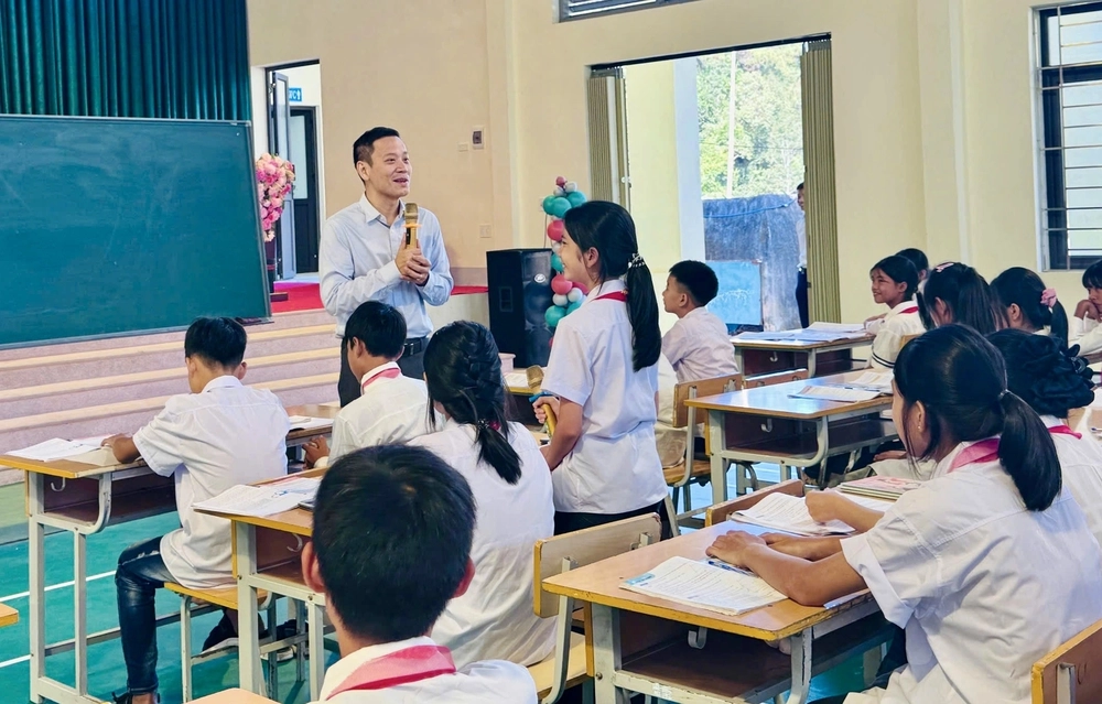 Hướng tới Giải thưởng Thiếu nhi Dế Mèn 2026: Để được là chính mình như "Chú robot tưởng mình là người" - Ảnh 3. Hướng tới Giải thưởng Thiếu nhi Dế Mèn 2026: Để được là chính mình như "Chú robot tưởng mình là người" - Ảnh 3.