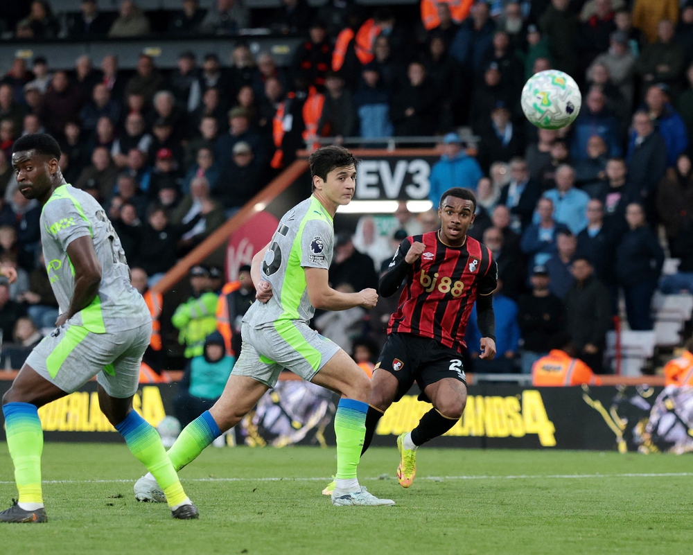 Man City mất điểm, Arsenal chính thức vô địch Ngoại hạng Anh sớm 1 vòng - Ảnh 1.