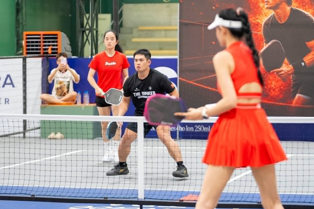 Gần 200 VĐV tranh tài tại giải pickleball do Trà Ngọc Hằng tổ chức - Ảnh 3. Gần 200 VĐV tranh tài tại giải pickleball do Trà Ngọc Hằng tổ chức - Ảnh 3.
