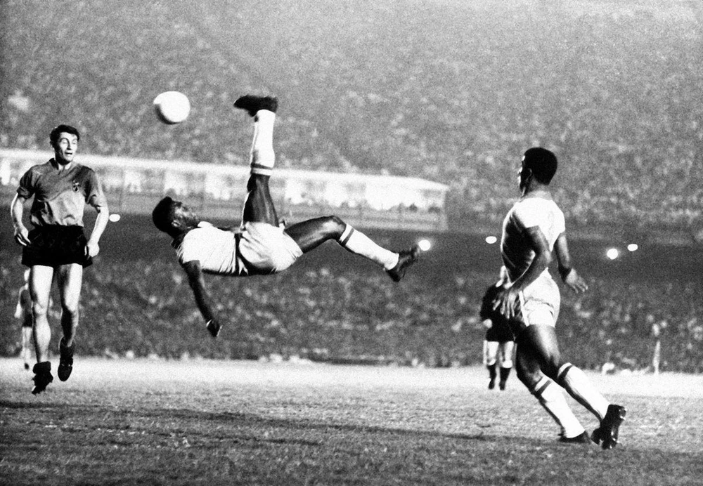 Chuyện World Cup ngày xưa: 'Jogo Bonito' - bàn thắng hoàn hảo định nghĩa lại vẻ đẹp của bóng đá - Ảnh 2. Chuyện World Cup ngày xưa: 'Jogo Bonito' - bàn thắng hoàn hảo định nghĩa lại vẻ đẹp của bóng đá - Ảnh 2.