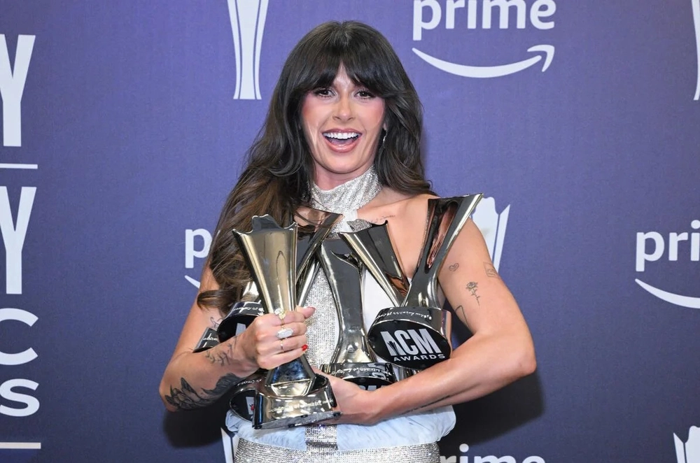 ACM Awards 2026: Ella Langley thắng áp đảo, Cody Johnson đăng quang Nghệ sĩ của Năm - Ảnh 2. ACM Awards 2026: Ella Langley thắng áp đảo, Cody Johnson đăng quang Nghệ sĩ của Năm - Ảnh 2.
