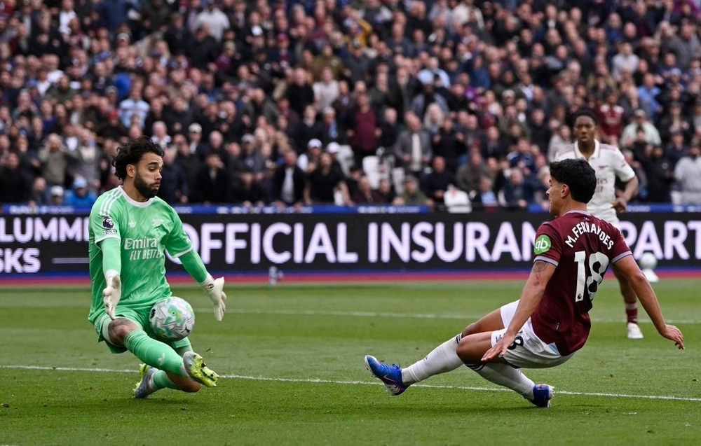 Những khoảnh khắc then chốt giúp Arsenal vô địch Premier League - Ảnh 8.