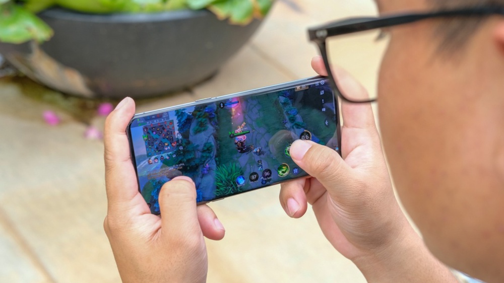 Có nên mua OPPO Find X5 Pro năm 2026? Đánh giá siêu phẩm mặt lưng gốm sau 4 năm - Ảnh 2.