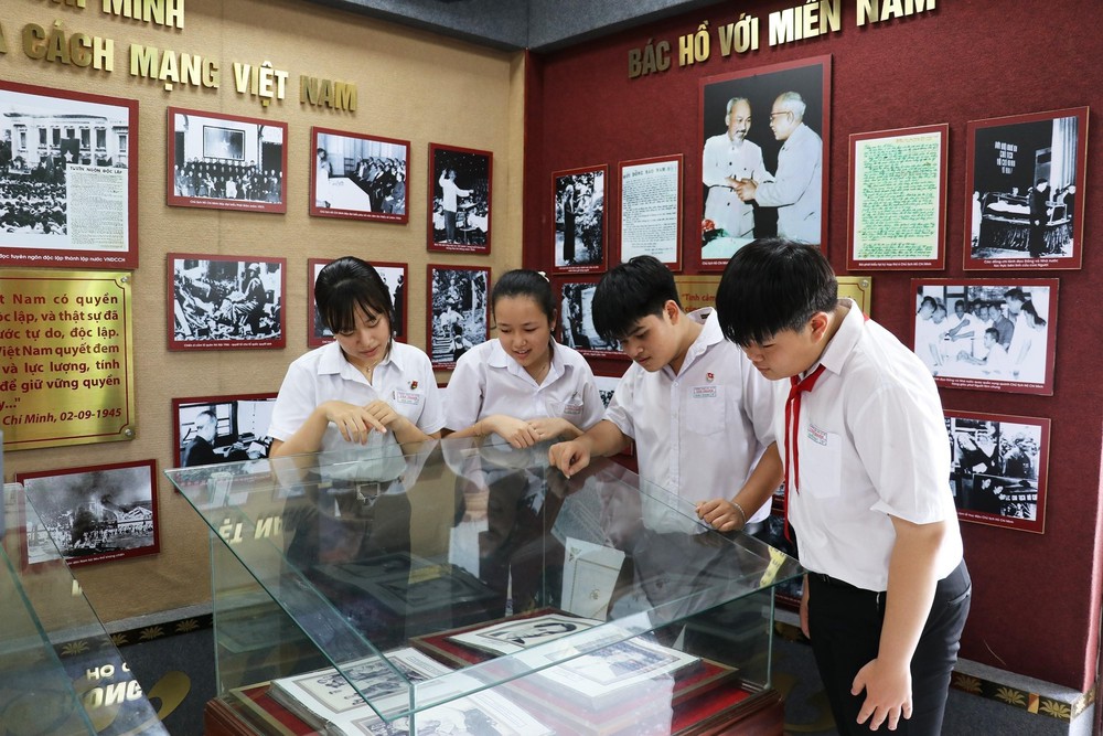 Đồng Tháp phát huy giá trị văn hóa, lịch sử của Phủ thờ Chủ tịch Hồ Chí Minh - Ảnh 5. Đồng Tháp phát huy giá trị văn hóa, lịch sử của Phủ thờ Chủ tịch Hồ Chí Minh - Ảnh 5.