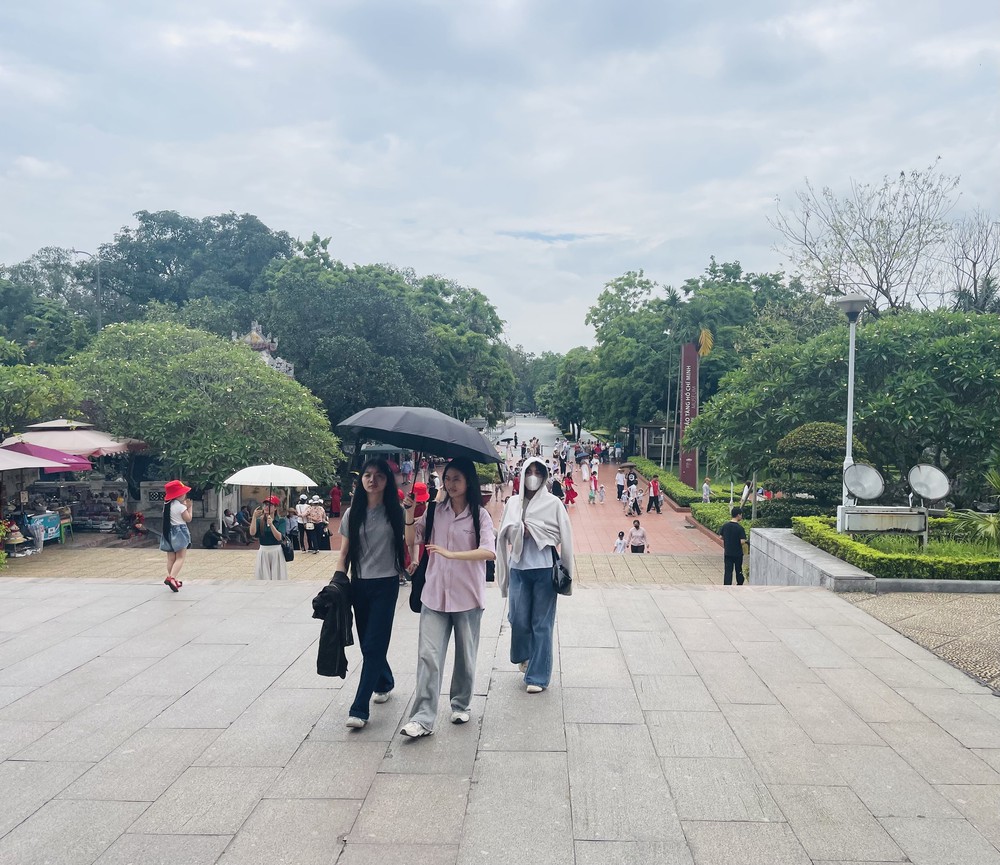 Tháng Năm về Ba Đình nhớ Bác - Ảnh 1.