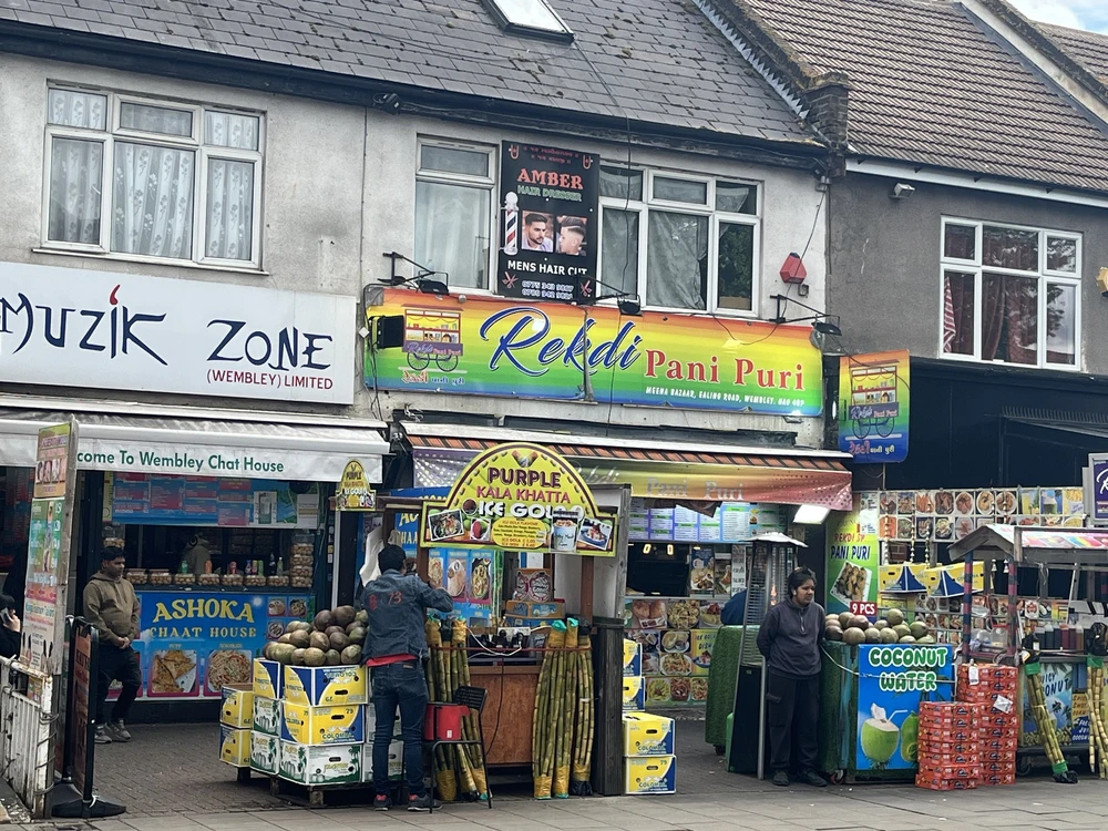  London - những thế giới đan xen - Ảnh 6.