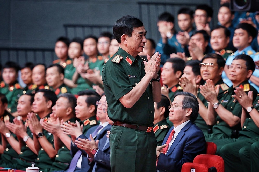Trao giải Cuộc thi viết “Bảo vệ nền tảng tư tưởng của Đảng trong tình hình mới” lần thứ 5 - Ảnh 1.
