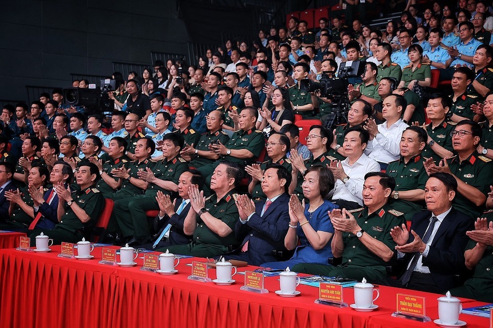 Trao giải Cuộc thi viết “Bảo vệ nền tảng tư tưởng của Đảng trong tình hình mới” lần thứ 5 - Ảnh 3.