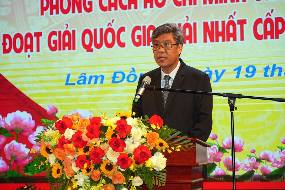 Biểu dương nhiều điển hình tiêu biểu trong ngành Giáo dục và Đào tạo - Ảnh 4.