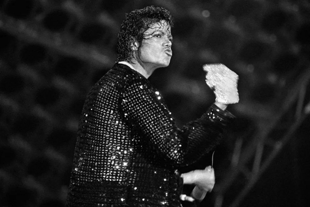 Phim tiểu sử tạo cơn sốt toàn cầu, đưa Michael Jackson trở lại ngôi vương Billboard - Ảnh 2.