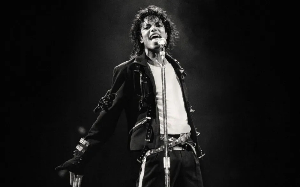 Phim tiểu sử tạo cơn sốt toàn cầu, đưa Michael Jackson trở lại ngôi vương Billboard - Ảnh 3.