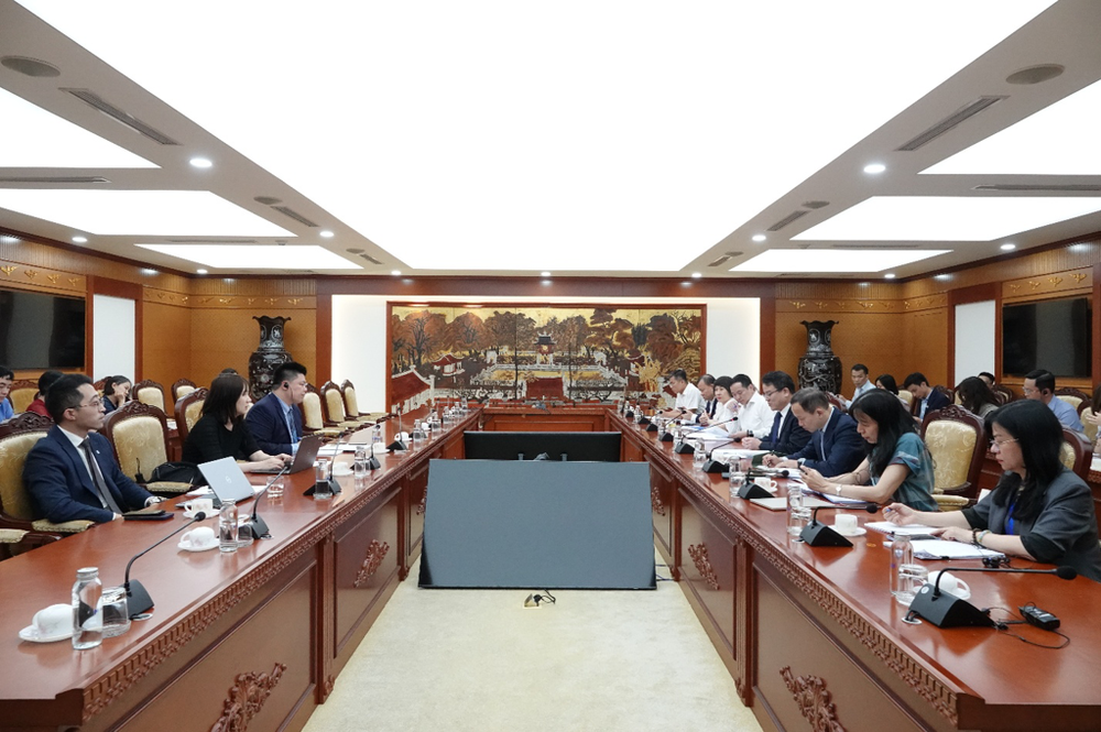 Fitch Ratings đánh giá tích cực nền tảng kinh tế Việt Nam - Ảnh 2.