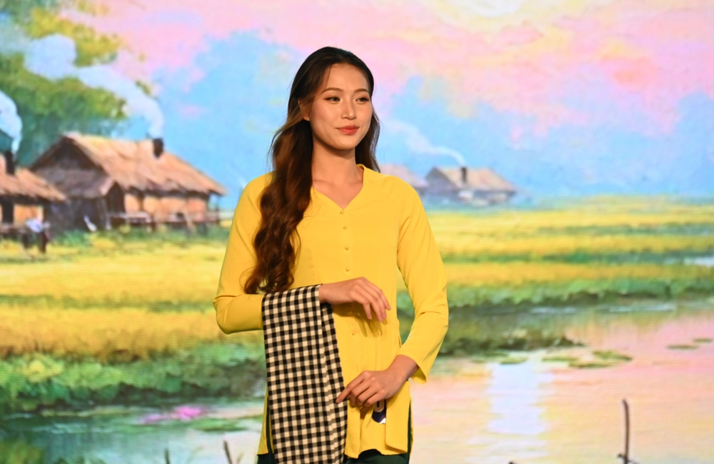 Nhan sắc chủ công 20 tuổi giành danh hiệu 'Miss Áo bà ba' tại Cúp VTV9 - Bình Điền 2026 - Ảnh 1. Nhan sắc chủ công 20 tuổi giành danh hiệu 'Miss Áo bà ba' tại Cúp VTV9 - Bình Điền 2026 - Ảnh 1.