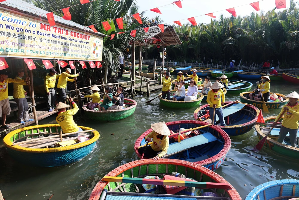 Đà Nẵng: Mở rộng không gian du lịch ở một trong những ngôi làng đẹp nhất thế giới - Ảnh 4. Đà Nẵng: Mở rộng không gian du lịch ở một trong những ngôi làng đẹp nhất thế giới - Ảnh 4.