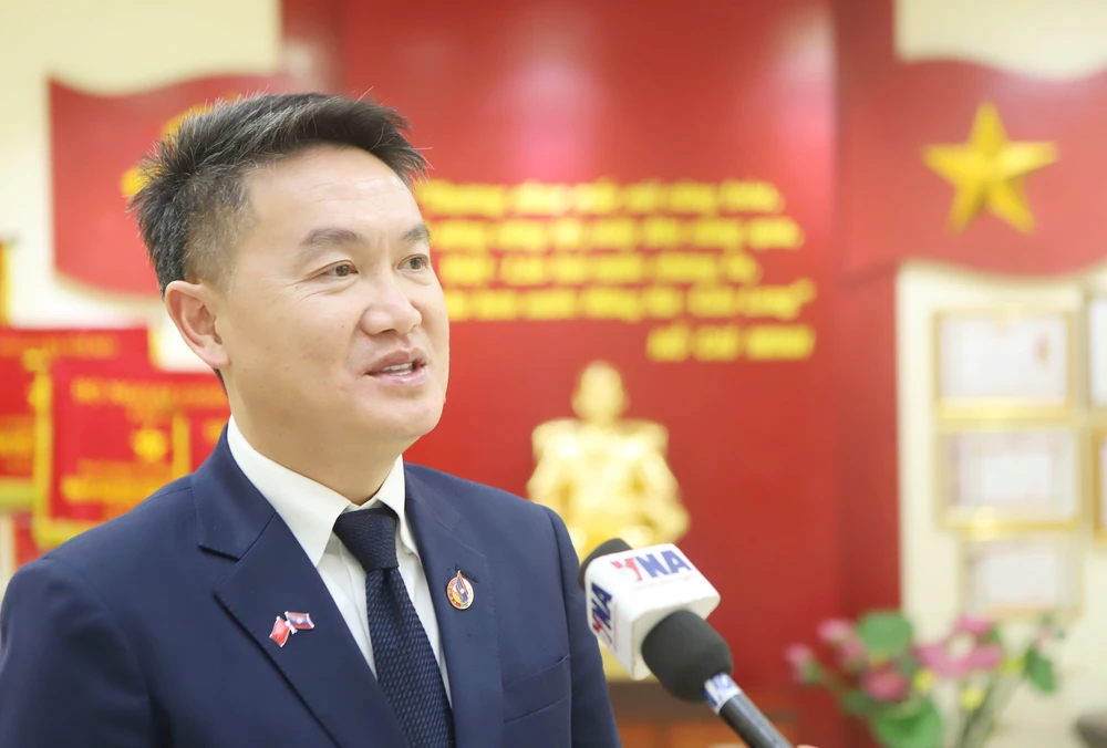 Lãnh đạo trẻ của Lào đánh giá cao tầm vóc và kỷ nguyên phát triển của Việt Nam - Ảnh 1. Lãnh đạo trẻ của Lào đánh giá cao tầm vóc và kỷ nguyên phát triển của Việt Nam - Ảnh 1.
