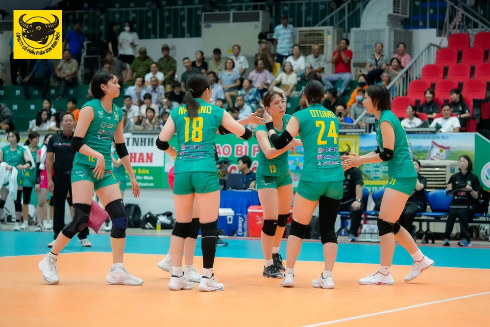 Gunma Green Wings đã thể hiện sức mạnh vượt trội khi dễ dàng đánh bại VietinBank với tỷ số 3-0 chỉ sau chưa đầy một giờ thi đấu Gunma Green Wings đã thể hiện sức mạnh vượt trội khi dễ dàng đánh bại VietinBank với tỷ số 3-0 chỉ sau chưa đầy một giờ thi đấu