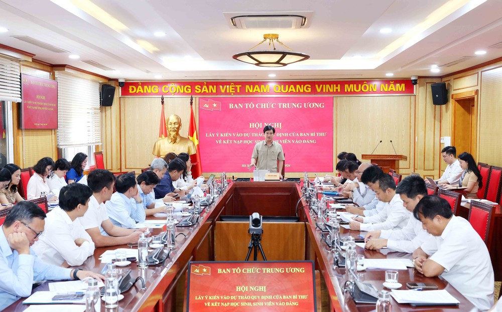 Lấy ý kiến từ nhà trường vào dự thảo Quy định của Ban Bí thư về kết nạp học sinh, sinh viên vào Đảng - Ảnh 2. Lấy ý kiến từ nhà trường vào dự thảo Quy định của Ban Bí thư về kết nạp học sinh, sinh viên vào Đảng - Ảnh 2.