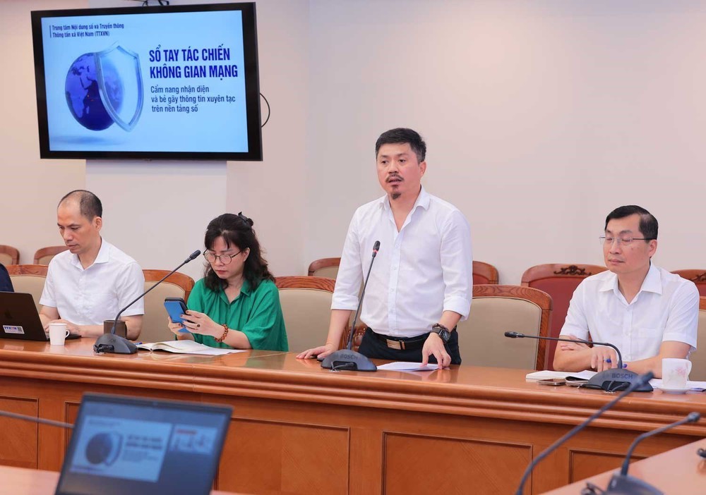 TTXVN tổ chức toạ đàm chuyên đề “Cung cấp thông tin phục vụ các bài viết về bảo vệ nền tảng tư tưởng của Đảng” - Ảnh 4. TTXVN tổ chức toạ đàm chuyên đề “Cung cấp thông tin phục vụ các bài viết về bảo vệ nền tảng tư tưởng của Đảng” - Ảnh 4.