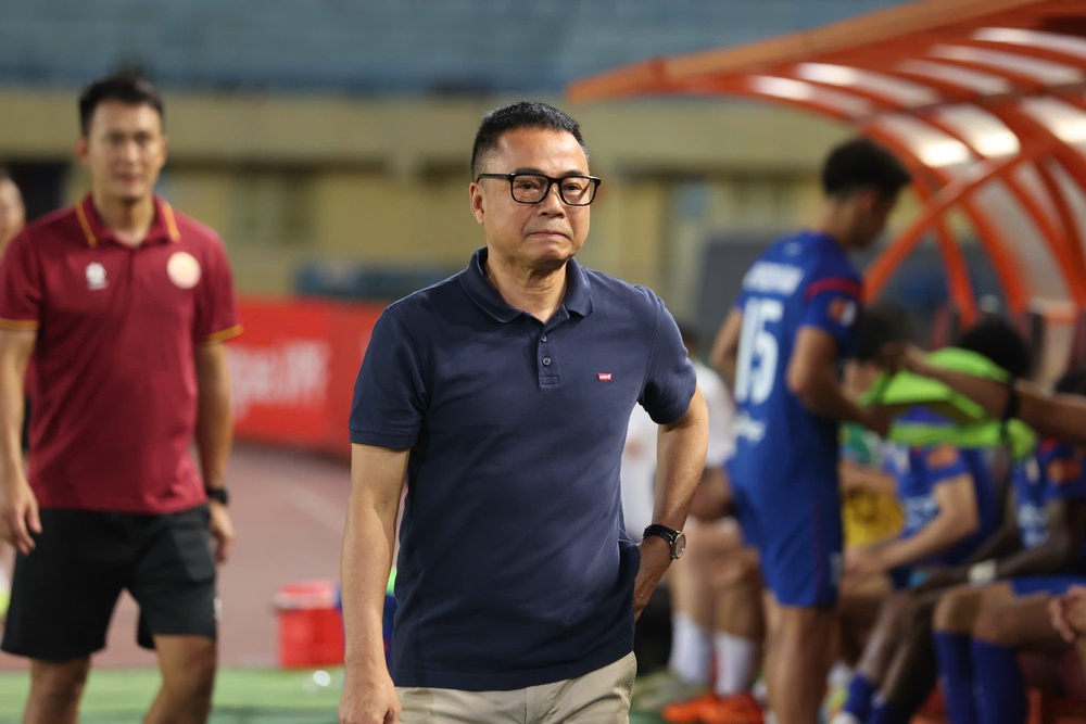 Thanh Nhàn và thế hệ U23 Việt Nam thay đổi lịch sử cho PVF CAND - Ảnh 2. Thanh Nhàn và thế hệ U23 Việt Nam thay đổi lịch sử cho PVF CAND - Ảnh 2.