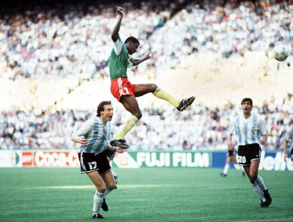 Chuyện World Cup ngày xưa: Khi "kẻ vô danh" quật ngã nhà vô địch Argentina, tạo nên cú sốc lớn nhất lịch sử  - Ảnh 4.