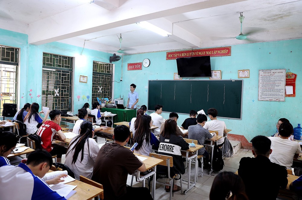Kỳ thi tốt nghiệp THPT năm 2026: Đồng hành với học sinh trong giai đoạn “nước rút” - Ảnh 2. Kỳ thi tốt nghiệp THPT năm 2026: Đồng hành với học sinh trong giai đoạn “nước rút” - Ảnh 2.