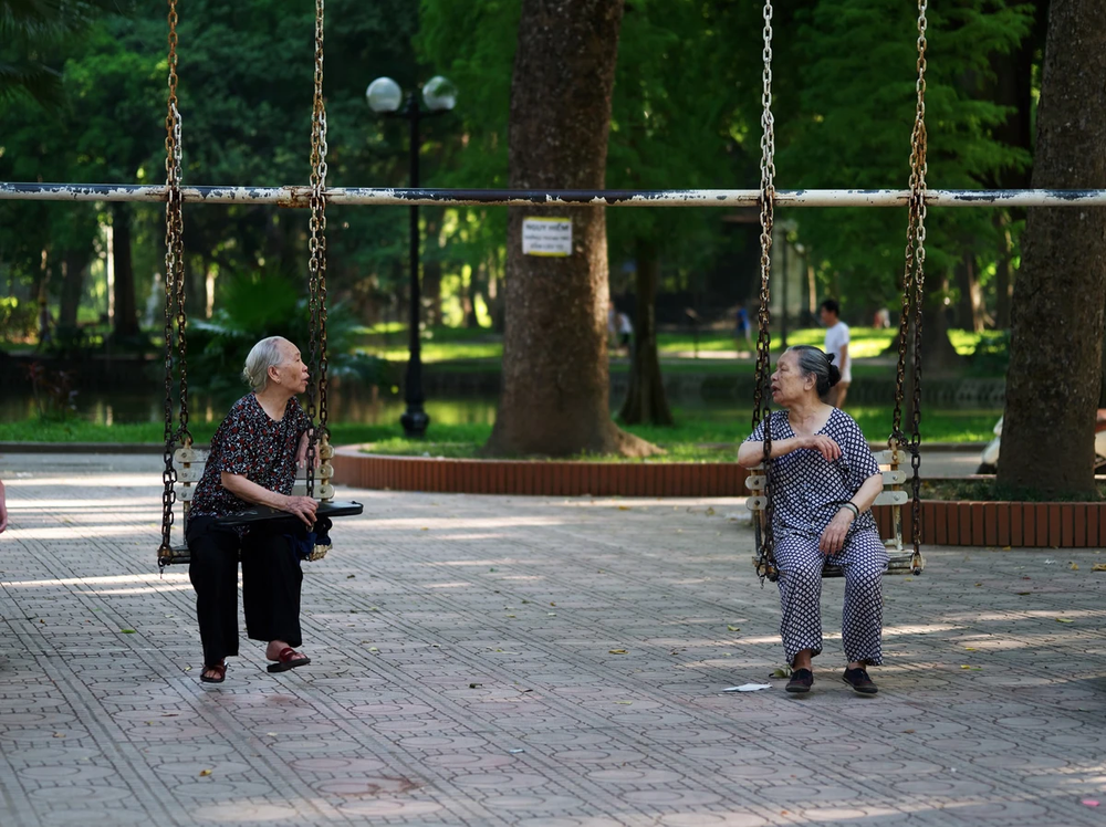 Xã, phường xã hội chủ nghĩa: Hà Nội hướng tới nâng cao chất lượng sống và hạnh phúc của người dân - Ảnh 3.