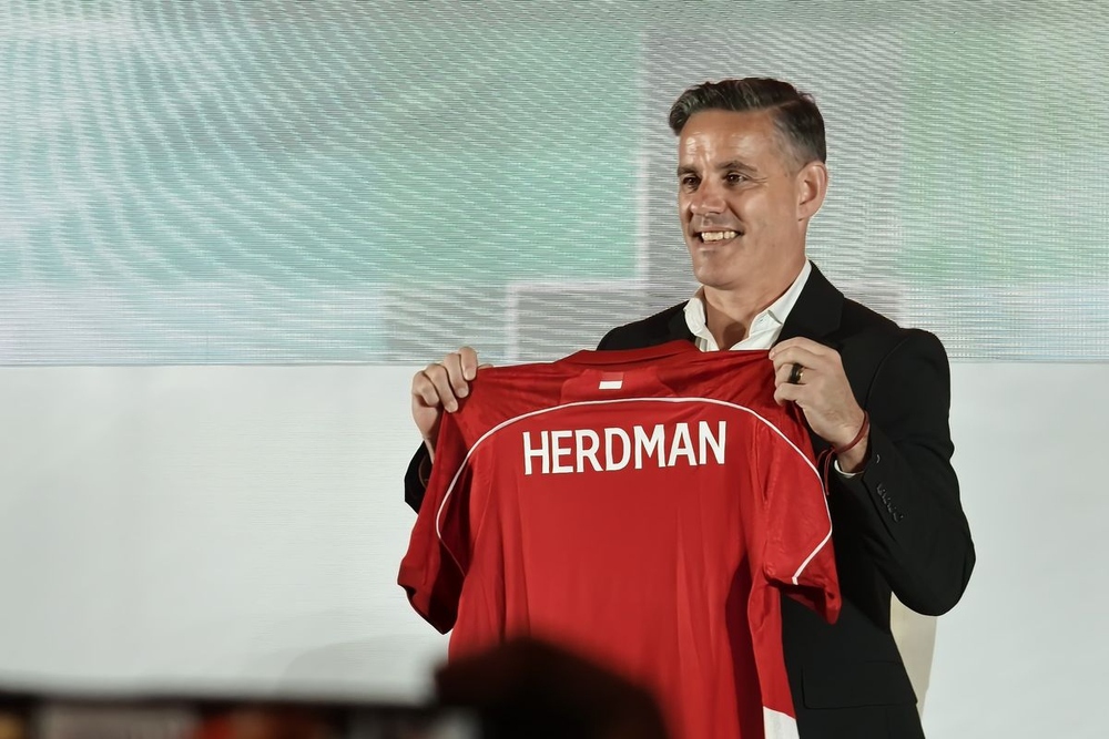 HLV ĐT Indonesia tuyên bố phải giành vé dự World Cup 2030, dùng cầu thủ quốc nội ở AFF Cup - Ảnh 2.