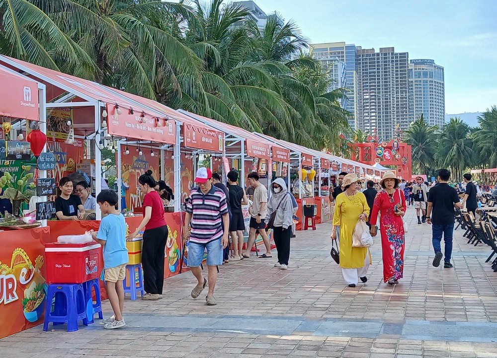 Phát triển du lịch ẩm thực gắn với bản sắc văn hóa - Ảnh 3.
