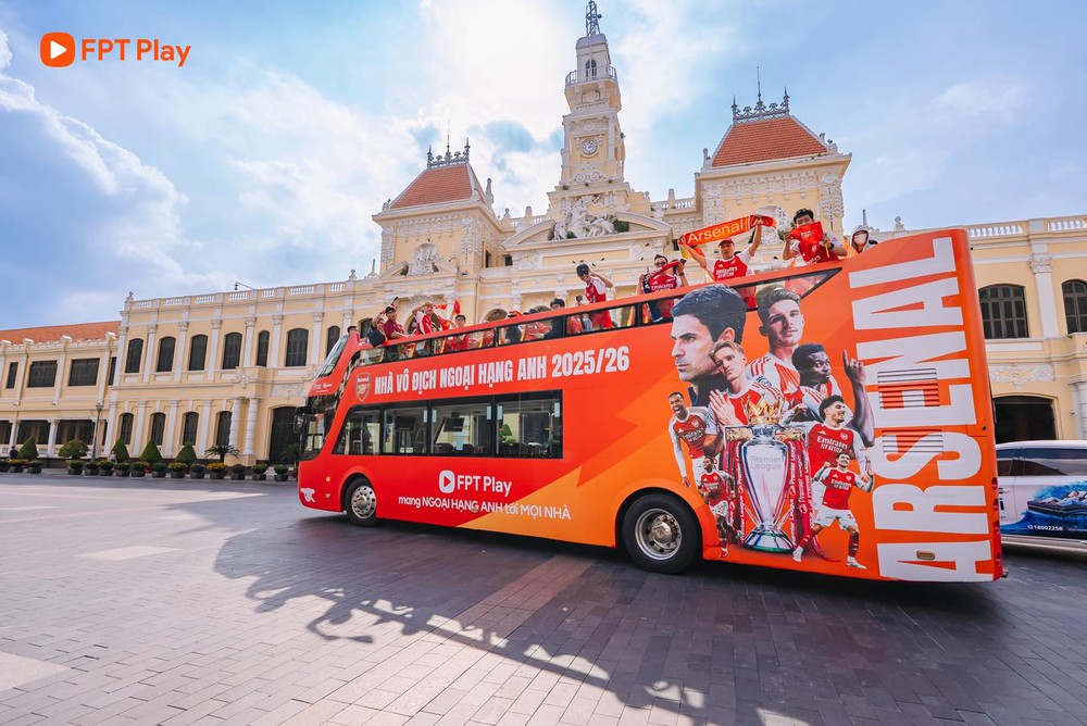 CĐV trên khắp thế giới diễu hành, mổ bò ăn mừng chức vô địch của Arsenal - Ảnh 18.