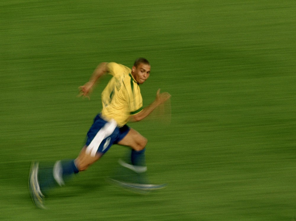 Chuyện World Cup ngày xưa: France 98 - kỳ World Cup gieo tình yêu bóng đá vào trái tim của cả một thế hệ - Ảnh 2.