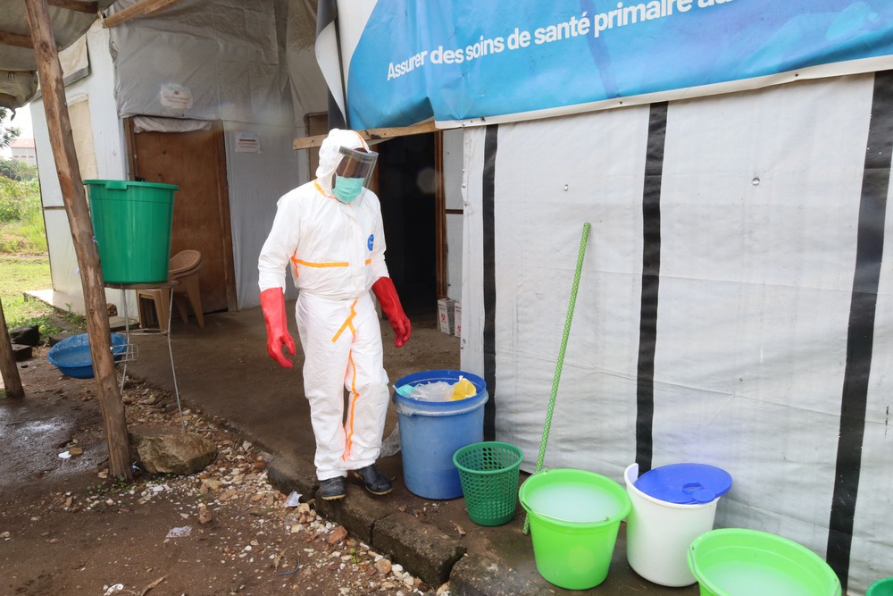 Dịch Ebola: Ổ dịch Ituri đẩy cả khu vực vào trình trạng cảnh giác cao độ - Ảnh 1. Dịch Ebola: Ổ dịch Ituri đẩy cả khu vực vào trình trạng cảnh giác cao độ - Ảnh 1.